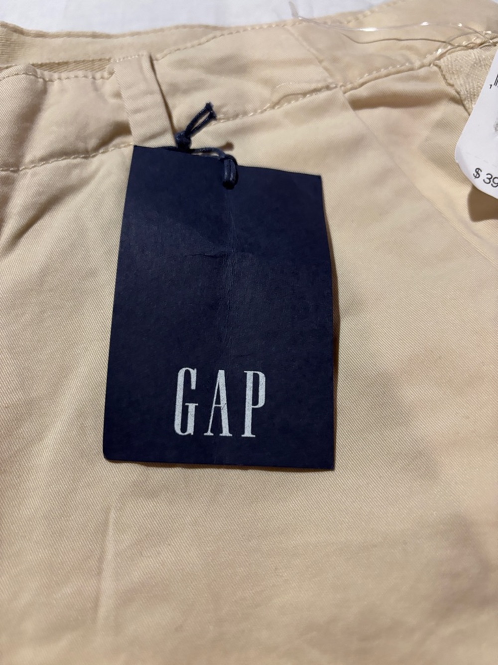 GAP Women's Cargo Shorts in Beige - Picture 2 of 7